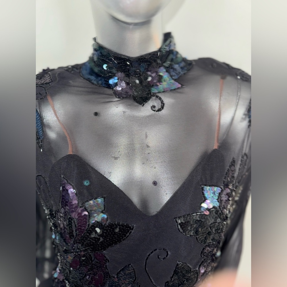 Elegant hand beaded/sequined dress Size 6 - Picture 6 of 8